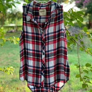 Arizona Misses Sleeveless flannel Shirt